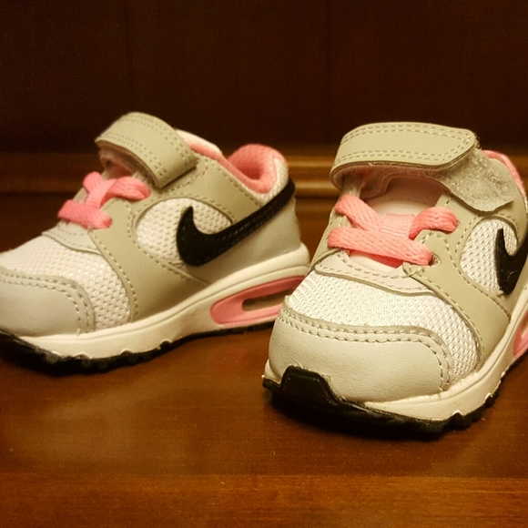 Nike Other - 🎉HOST PICK🎉 NIKE AIR MAX INFANT BABY PINK EUC